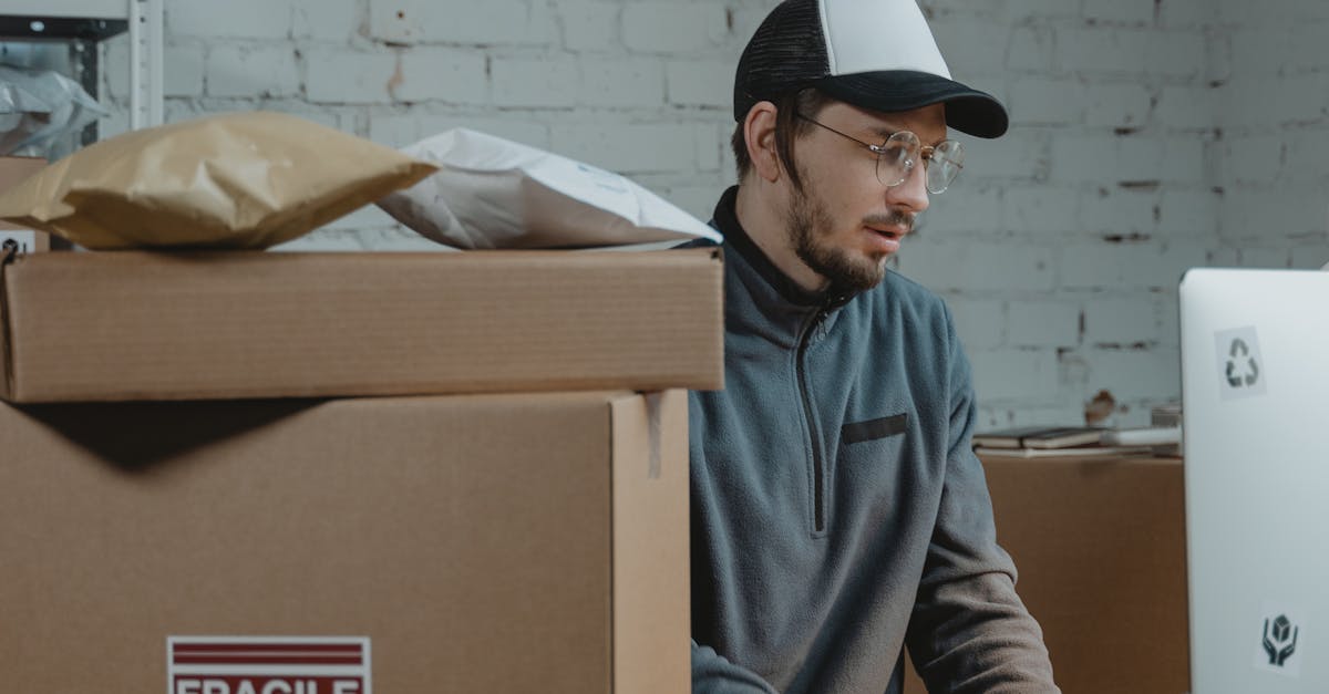 A Review of Top Order Tracking Solutions for Online Retailers