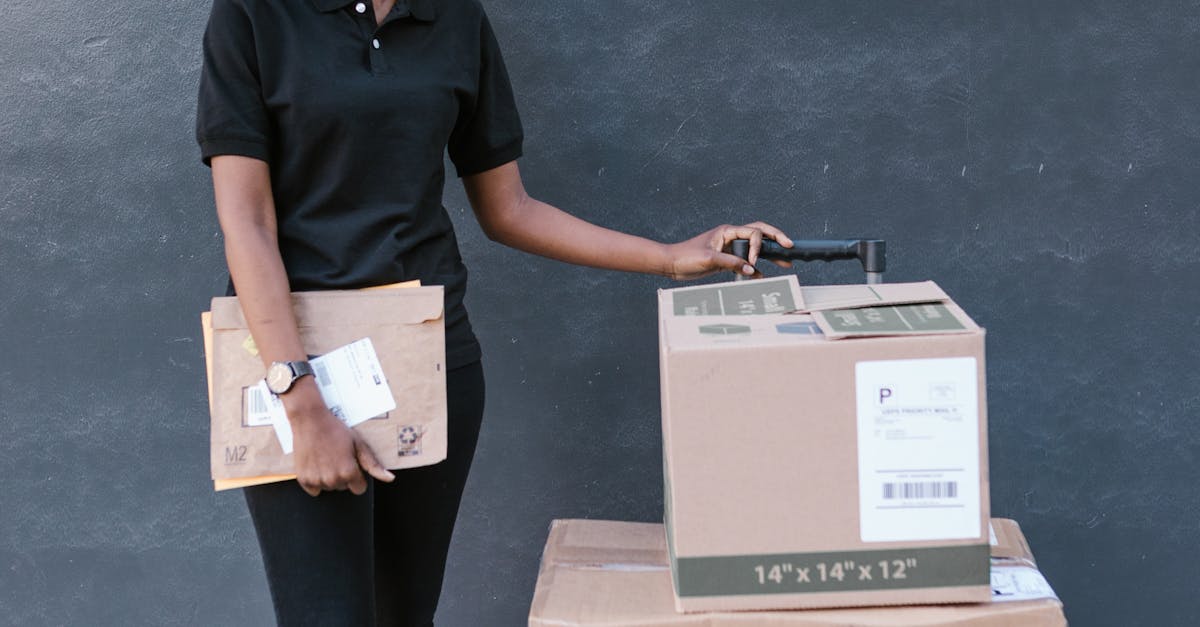 Historical Trends in Ecommerce Packaging and Their Impact on Delivery