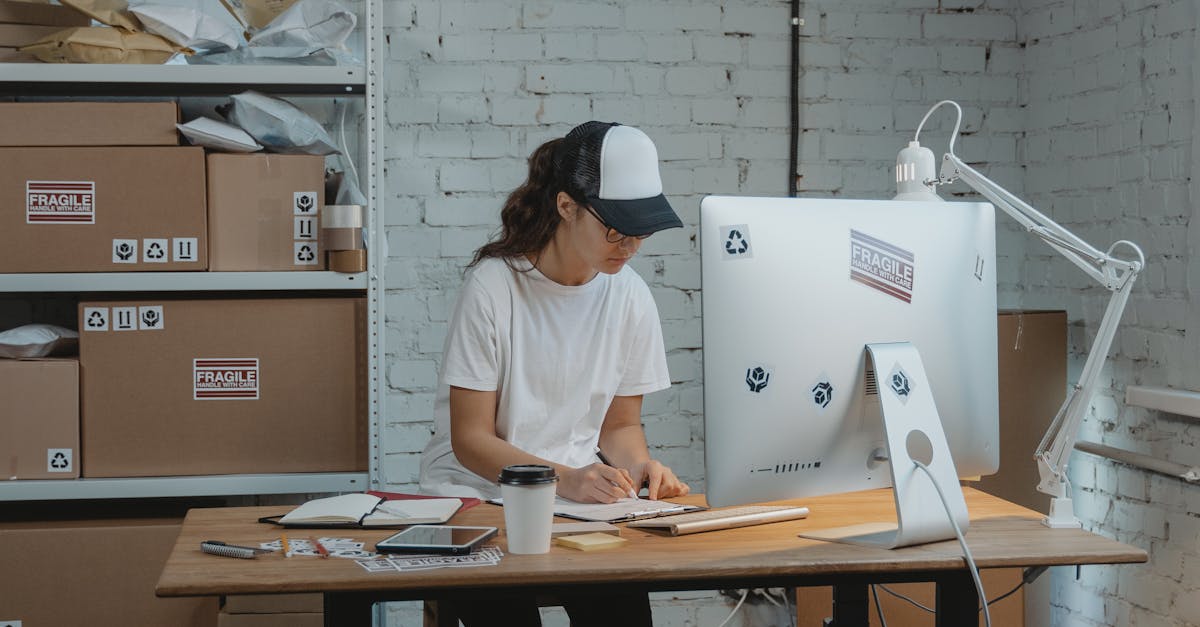 The Evolution of Picking and Packing in E-commerce